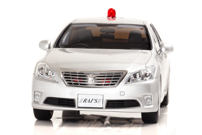 1/18 クラウン 2011 交通覆面:正面