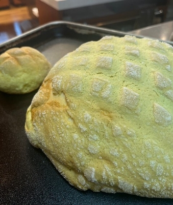 超巨大メロンパン