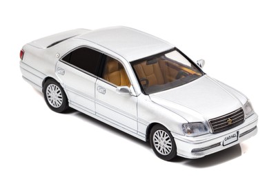 Silver Metallic:右前