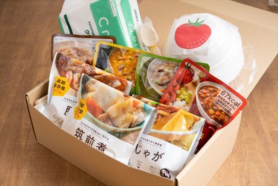 野菜の非常食7種と使い捨て食器やハンドペーパー入り