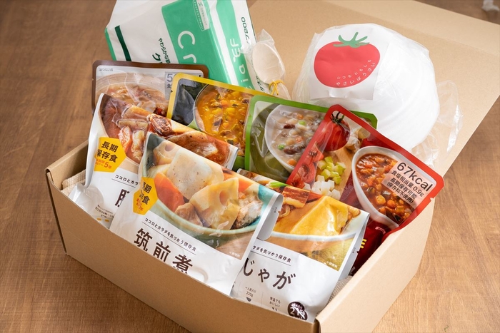 野菜の非常食7種と使い捨て食器やハンドペーパー入り
