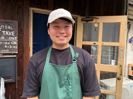 店主の鳥谷部さん