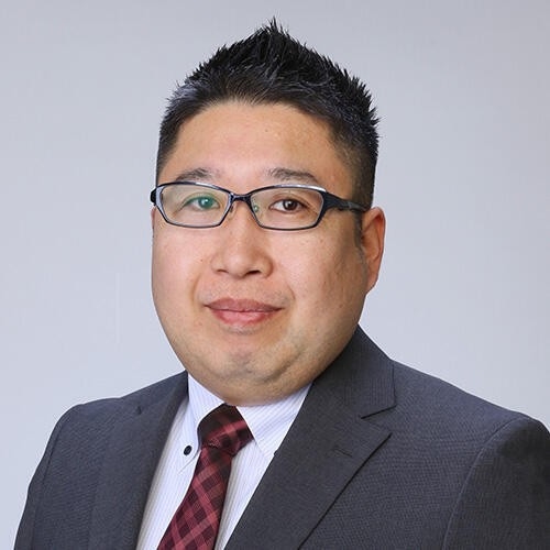 理工学部メカトロニクス工学科の大原教授