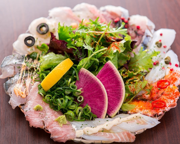 名物!8種の鮮魚の魚魂カルパッチョ