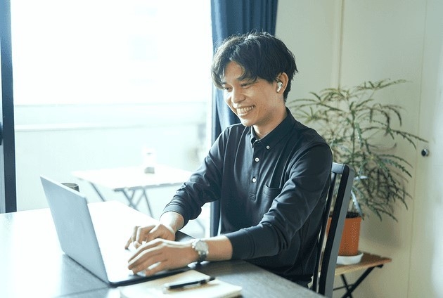 テレワーク・web会議でも涼しく しかもシャンと でも楽ちん