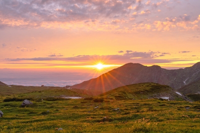 立山室堂平・夕日:イナガキヤストさん撮影