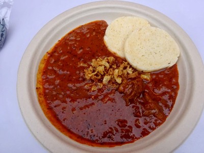 伝統的なチェコ料理・牛肉の煮込み料理「グラーシュ」