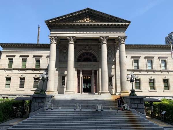 大阪府立中之島図書館（写真提供／ShoPro・長谷工・TRC共同事業体）