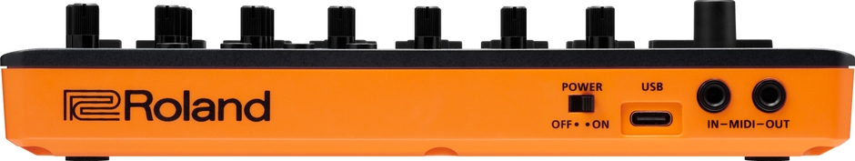 『T-8』リア・パネル