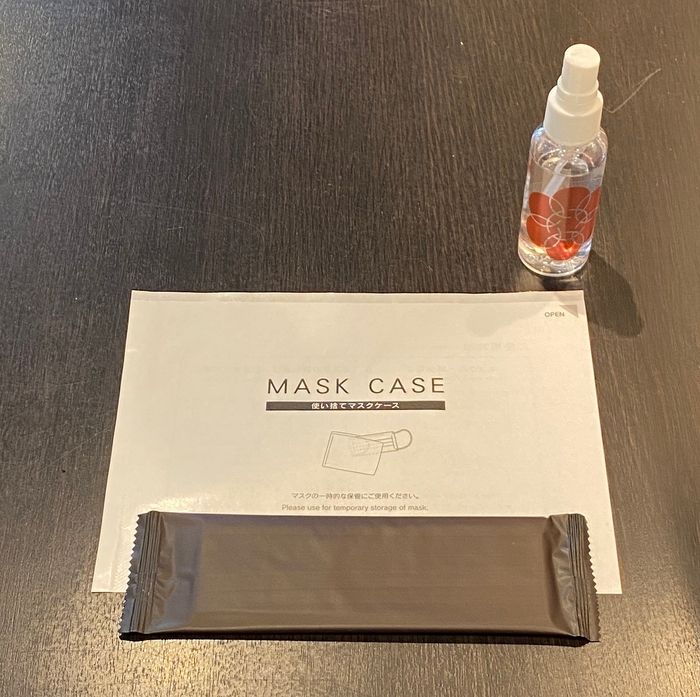 全席にウイルスバスターおしぼり・マスクケース・アルコールスプレーを配備