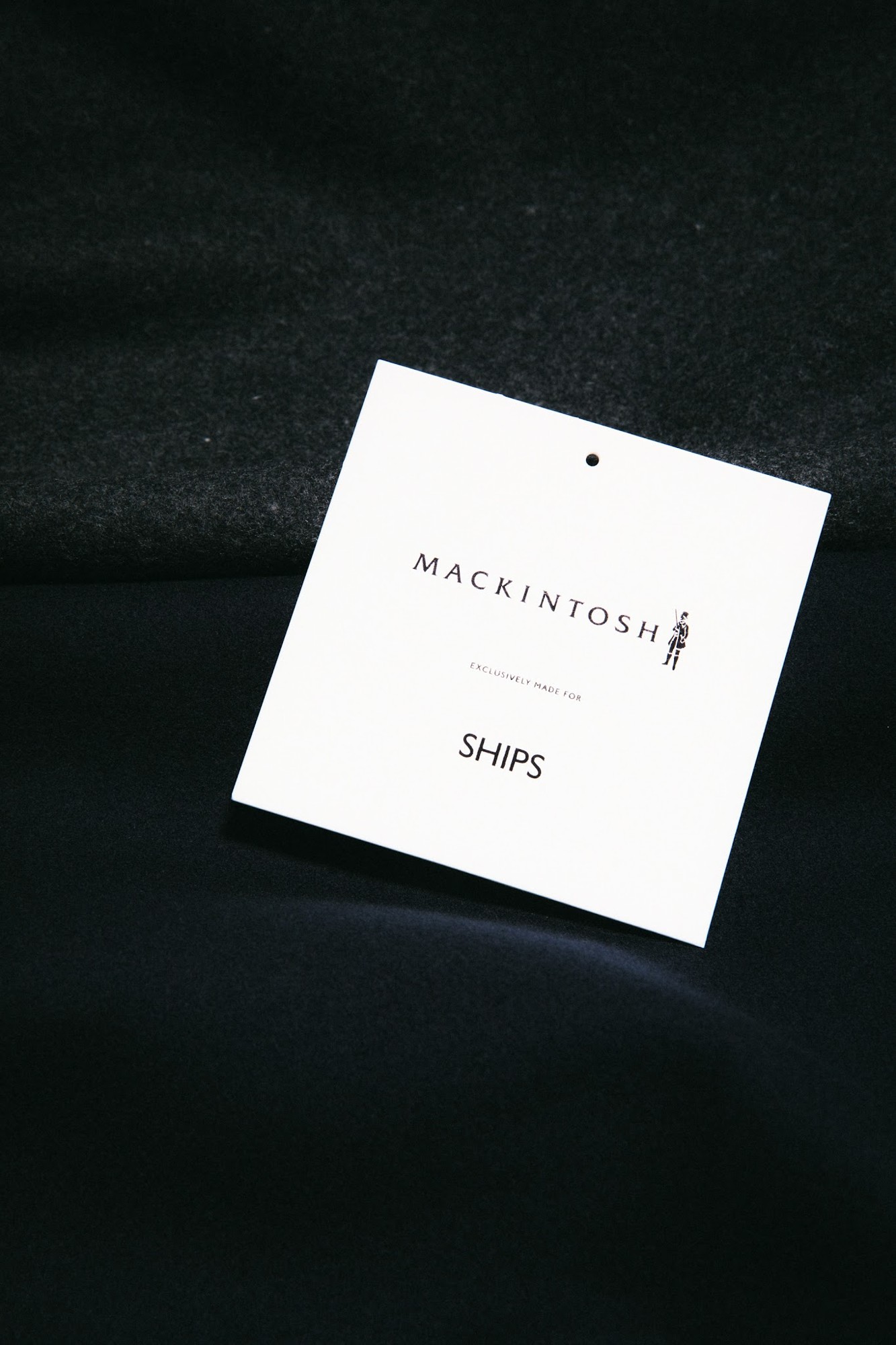 SHIPSがMACKINTOSHへ別注したモデル「HUMBIE SL」を発表