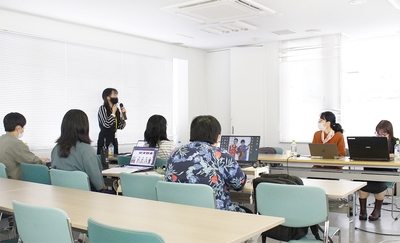 「夢館×京都芸術デザイン専門学校　産学連携プロジェクト」のオリエンテーションの後、質疑応答(Q&A)の時間