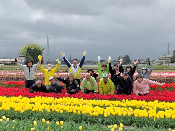 摘み取りにご参加いただいた皆さん