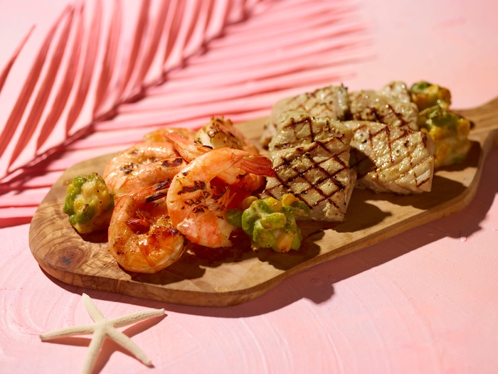 ガーリックシュリンプとアヒポケのグリル チャンキーサルサ