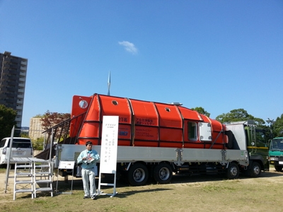 アルミ浮揚型津波シェルター「TTS80」