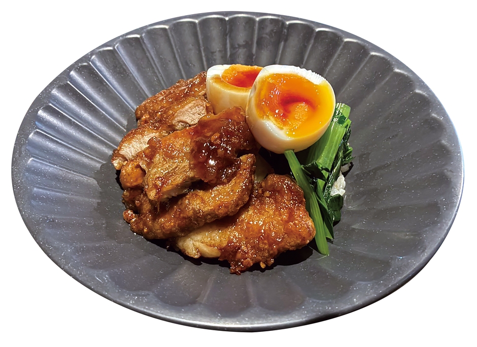地産地消食堂アカギメシ　群馬県産やまと豚のパイコー飯