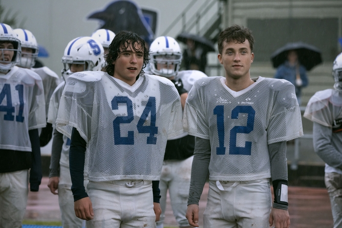 SUPERMAN & LOIS and all related pre-existing characters and elements TM and (C) DC. Superman & Lois series and all related new characters and elements TM and (C) Warner Bros. Entertainment Inc. All Rights Reserved.