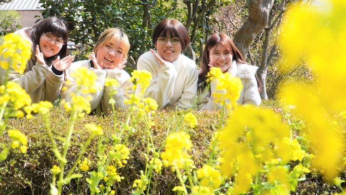 もりぐち歴史館の日本庭園にて