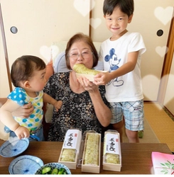 9月20日は敬老の日　 縁起物を詰め込んだ「長寿巻」を期間限定販売　 “創業98年”にちなみ先着98本を98円で特別販売