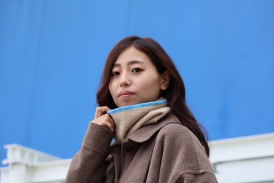 女性正面・ベージュ