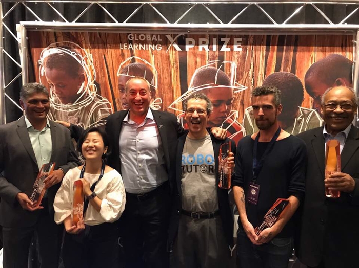 グローバル・ラーニングXプライズ受賞の様子2