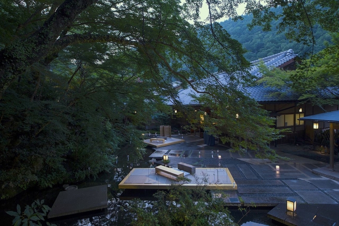 【星のや京都】納涼床・薄暮