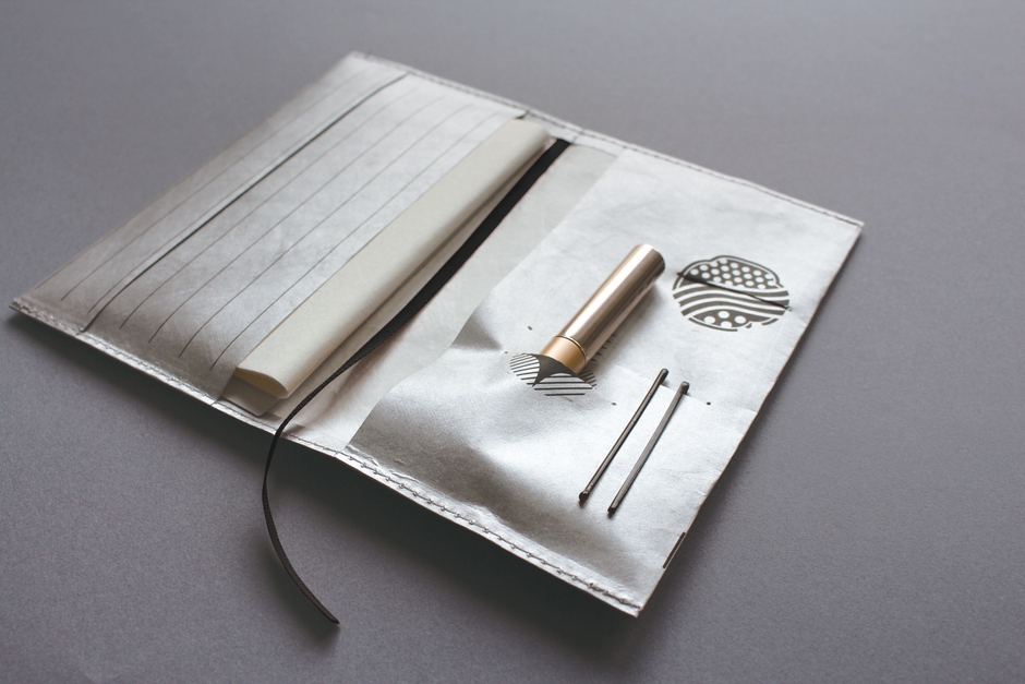 【リプラグ】『懐紙入れ 多包み 武士道』 ポケットには身の回りの物を入れることができます