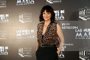 仏・女優Juliette Binoche(ジュリエット・ビノシュ）がメキシコで開催されたインターナショナルフィルムフェスティバルでRoberto Cavalli（ロベルト カヴァリ）のドレスを着用