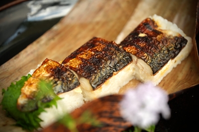 焼さば寿し4
