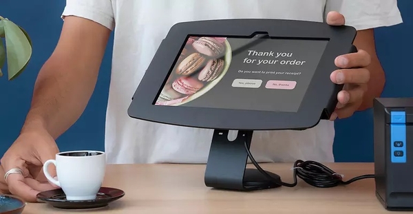 「VESA固定式机上スタンド – Core」ご利用イメージⅡ