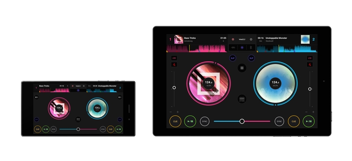 ご使用の端末の画面サイズに合わせてスマートフォン/タブレットからレイアウトの選択が可能