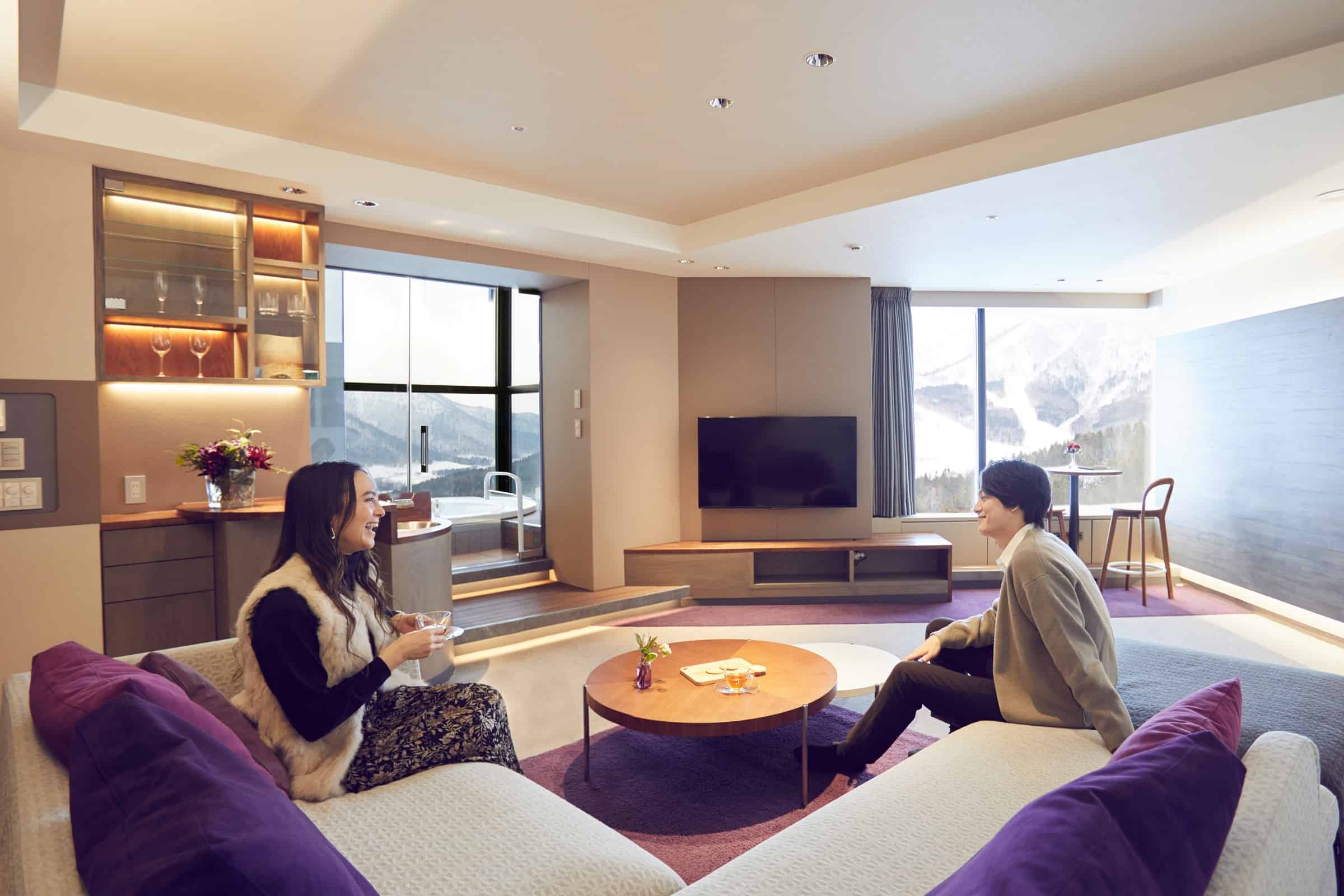 【リゾナーレトマム】大自然を見渡せる客室や料理、ウィンタースポーツを満喫できる「明けの贅沢~白銀の絶景スイートルームステイ~」登場|期間:2022年1月10日~3月31日