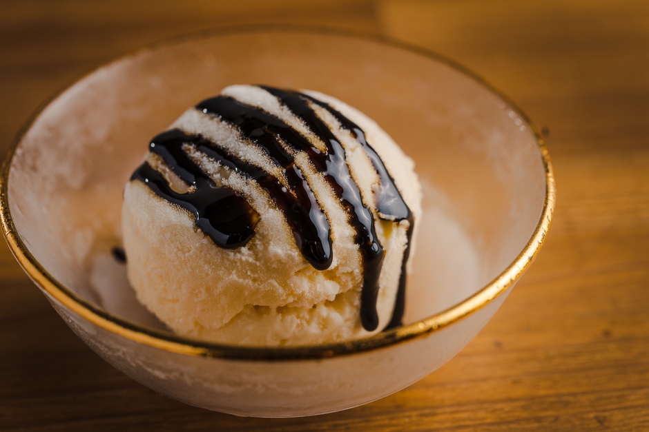 アイスクリームにかけて
