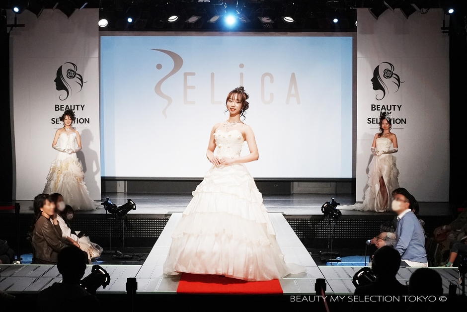 ドレス ヘアショー