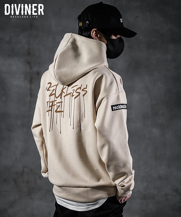 Melt Logo Hoodie(アイボリー)