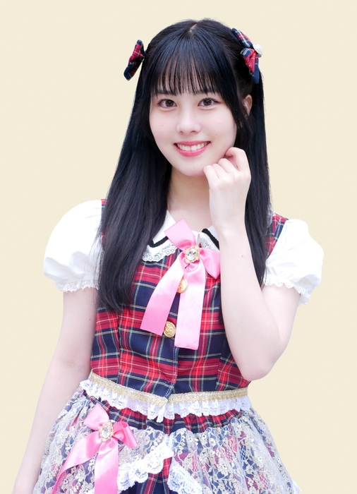 芽城まゆ(メンバー/桜色担当/奇跡を司る女神)