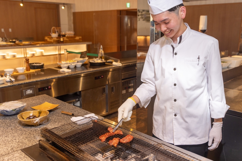 オーダービュッフェスタイルでお客様の目の前で焼き上げる