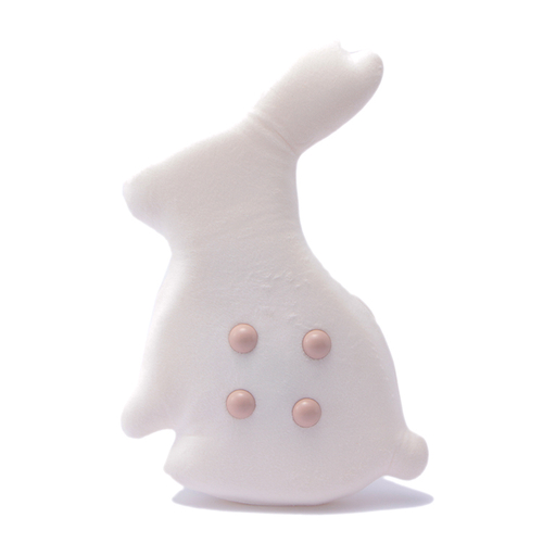 「リラックス クッション Rabbit」価格：1,780円／サイズ：W25×D7×H40cm