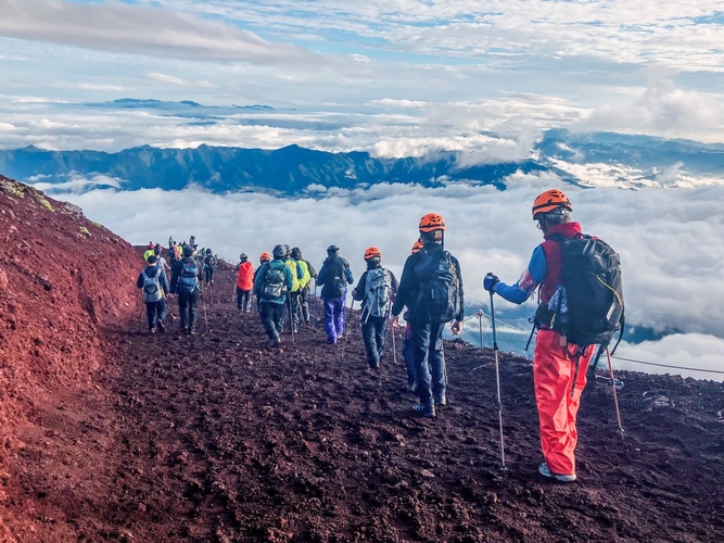 八合目手前付近の下山風景