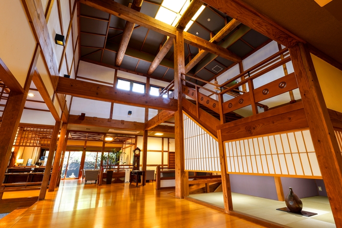 ロビー&ティーラウンジ