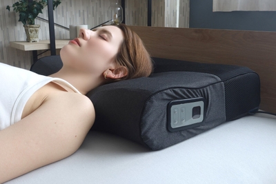 眠りに悩む現代人へ、昔から伝わる頭寒足熱という快眠法を先端のテクノロジーで実現した究極の快眠ガジェットが登場！