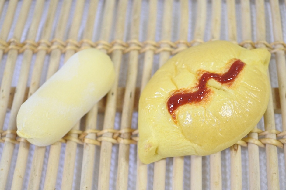 チーズオムレツ風パン