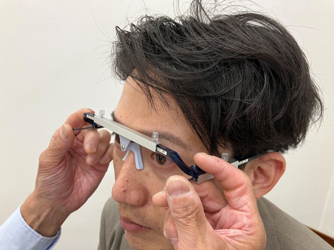 お客様のお顔に合わせて製作