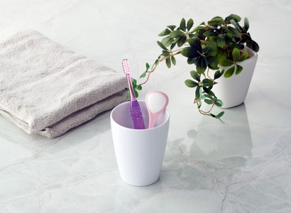 思春期を目前にした小学校高学年！ クラス替えなど新しいお友達と出会う季節の身だしなみについて 舌ブラシのシキエンが保護者720名にアンケート実施！