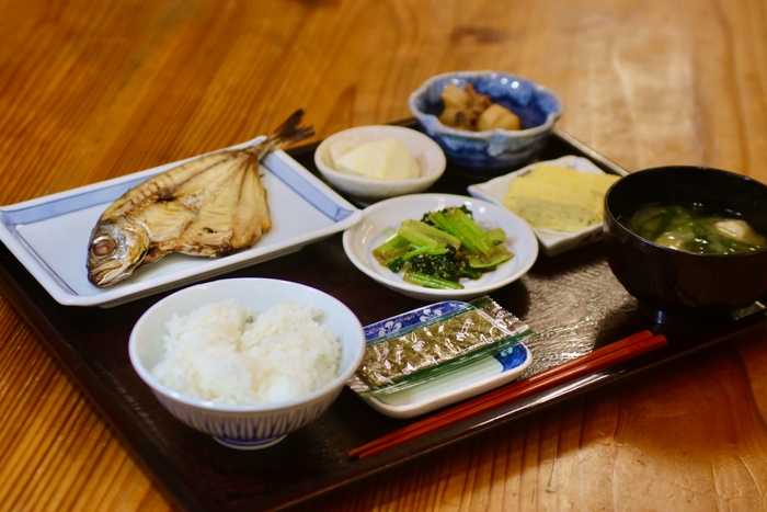 朝食