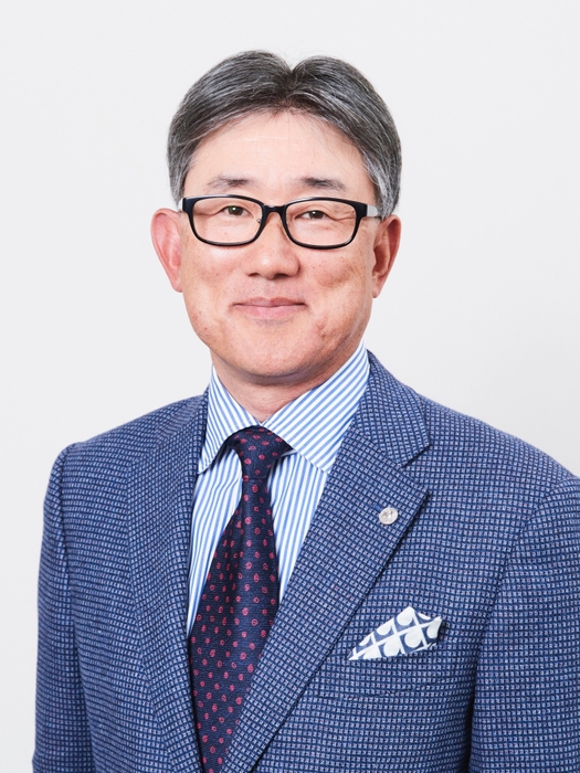 高岡 浩三氏