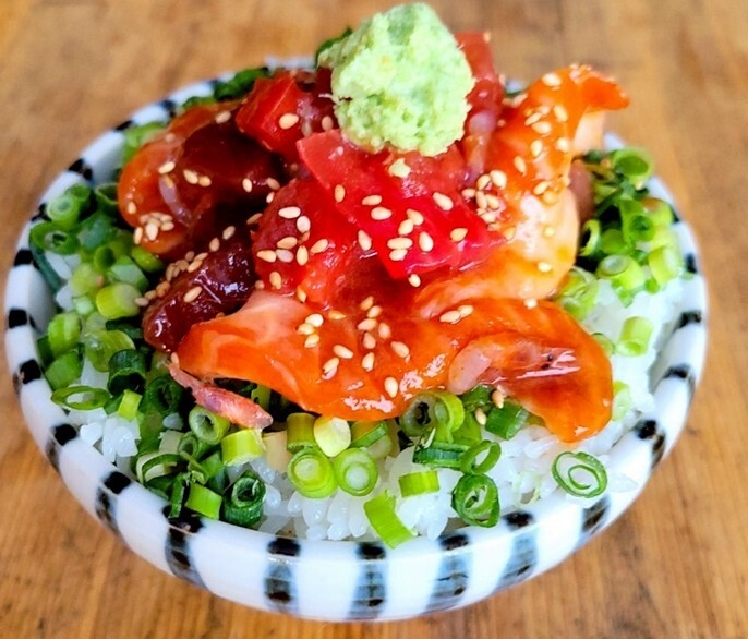 海鮮トマだれユッケ丼