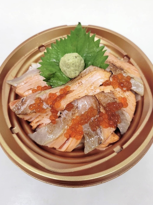 炙りサーモンの昆布がり飯