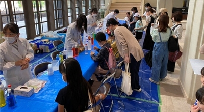 「第15回 近大科学祭2024」の様子