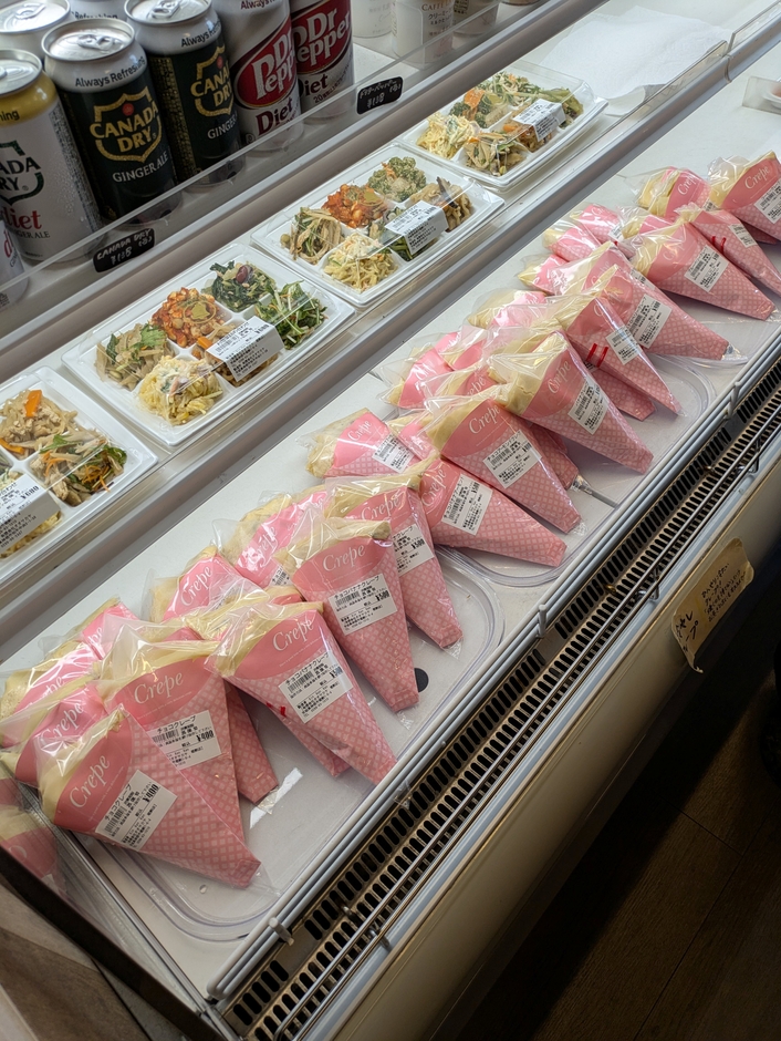 待たなくても購入できる冷やしクレープもご用意してます。